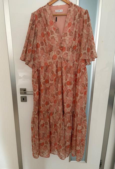 Dámske šaty, 4xl