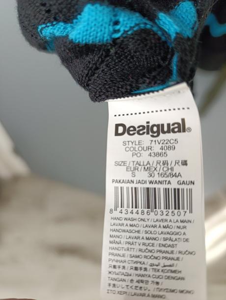 Ikonické pletené šaty., desigual,36