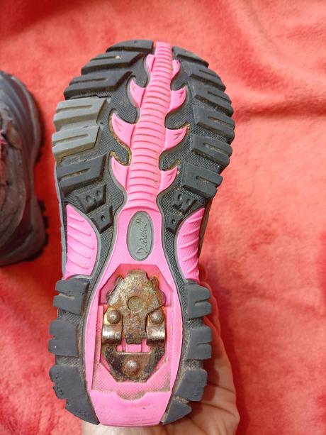 Čižmy distanc v. 24, 24