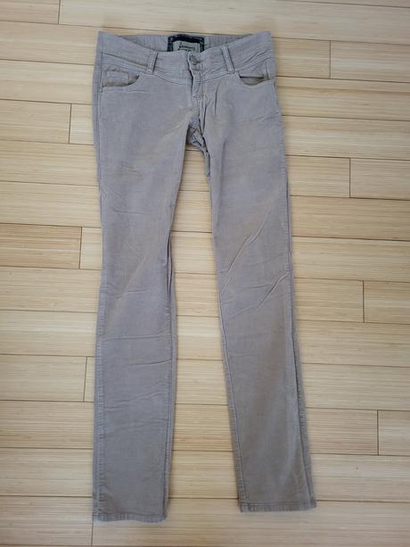 Nohavice, stradivarius,38