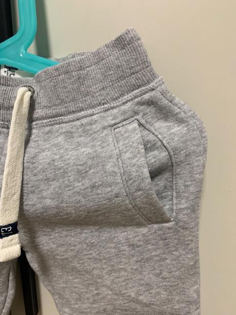 Sivé tepláky s army vzorom na kolenách cherokee, cherokee,104