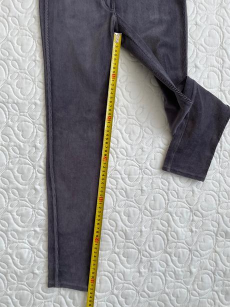 Menchestrové nohavice u.colors of benetton-predané, 146