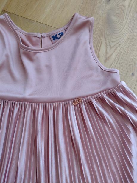 Plisované šaty, 116