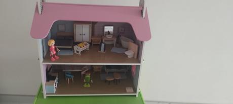 Domček pre bábiky, 