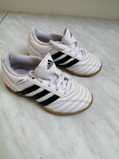 Botasky pre chlapcov znackove adidas biele vel. 27, adidas,27