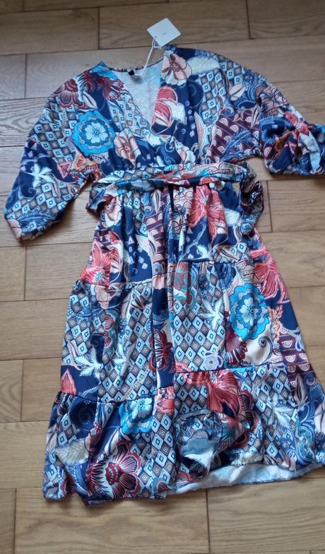 Odskúšané šaty, m