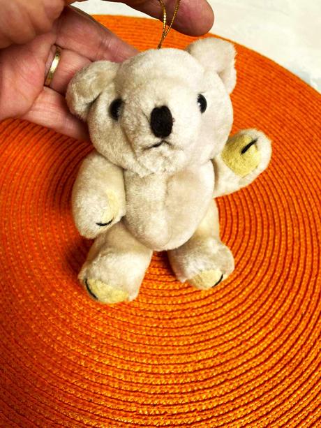 Macík na zavesenie na kočík, 