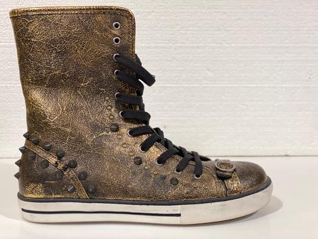 Vybijane supertrash girl tenisky s kozusinkou, 38