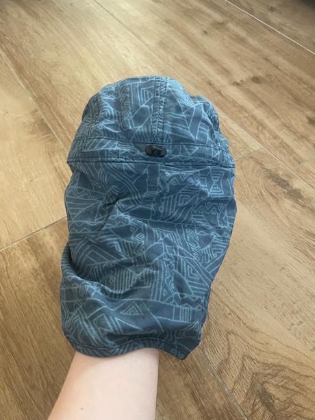 Buff ciapka do vody so siltom a chranicom krku, 122