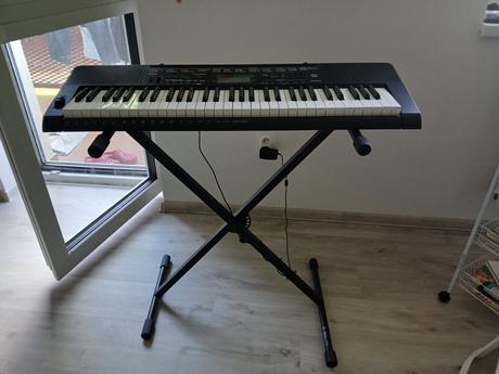 Keyboard casio ctk-3500 + stojan,