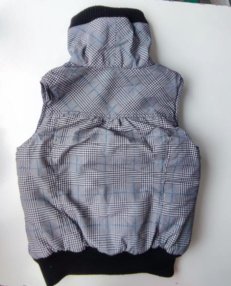 Zateplená vesta, colours of the world,m