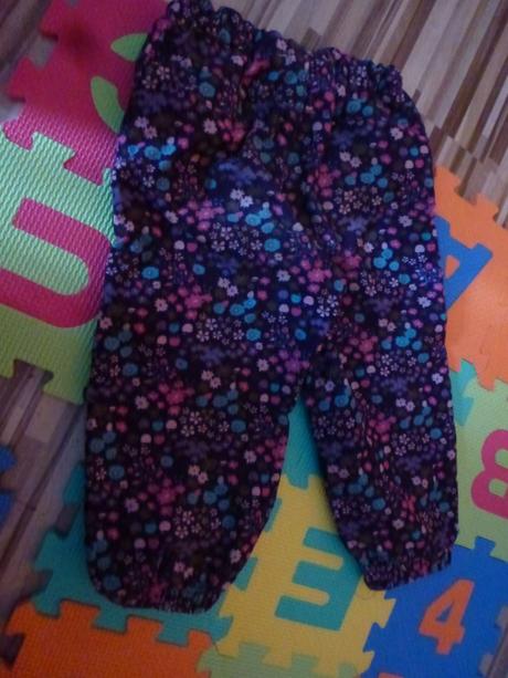 Nohavice pre slečnu, lupilu,92