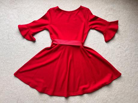 Šaty na vianoce, 110