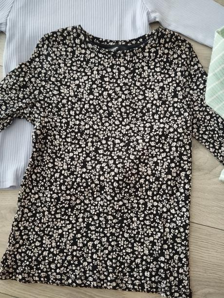 Balík tričiek, 128