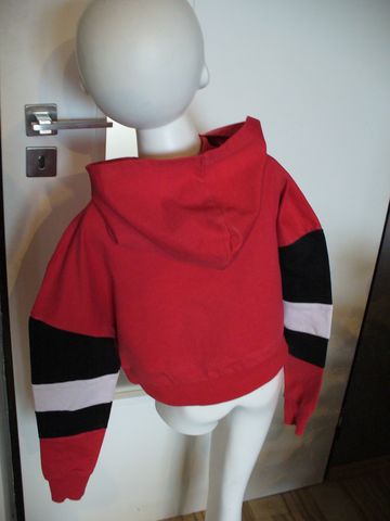 Kratšia mikina 134/140, 134