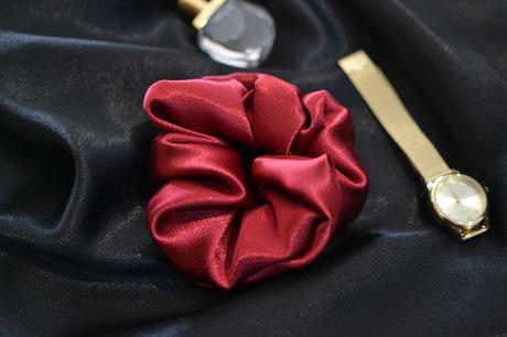 Bordová midi scrunchie gumička, 