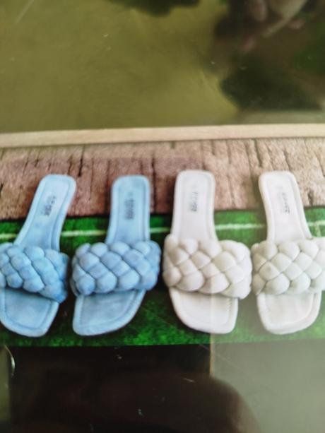 2x šľapky - veľkosť 39, 39