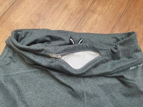 Športové šortky, nike,xs