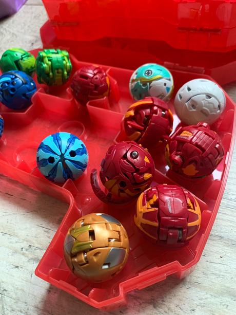 Bakugany aj s kufríkom, 