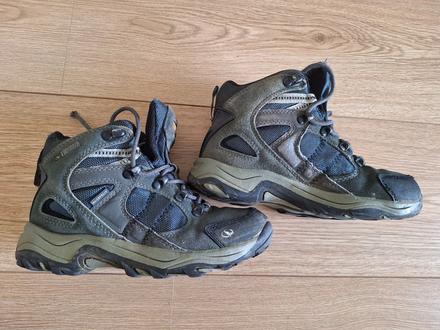 Turistické topánky, 33