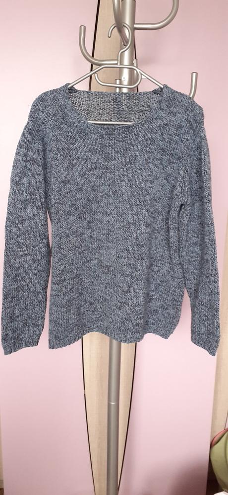 Sveter, 42