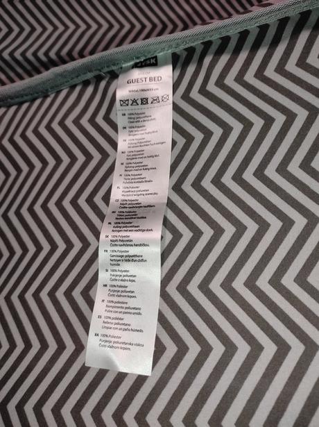 Rozkladacia posteľ/pristelok pre hostí, 