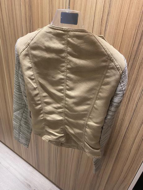 Zaujímavé sako/bundička, xs