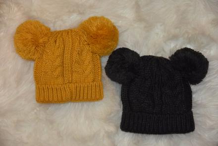 Čiapky s brmbolcami cena spolu, f&f,68