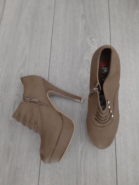 Damske poltopanky, 38