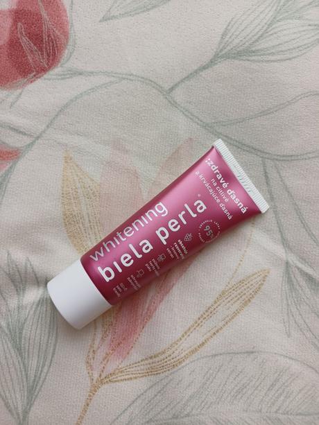 Biela perla whitening pre zdravé ďasná 30ml,