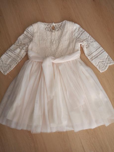 Smotanové šaty s krajkou, 128