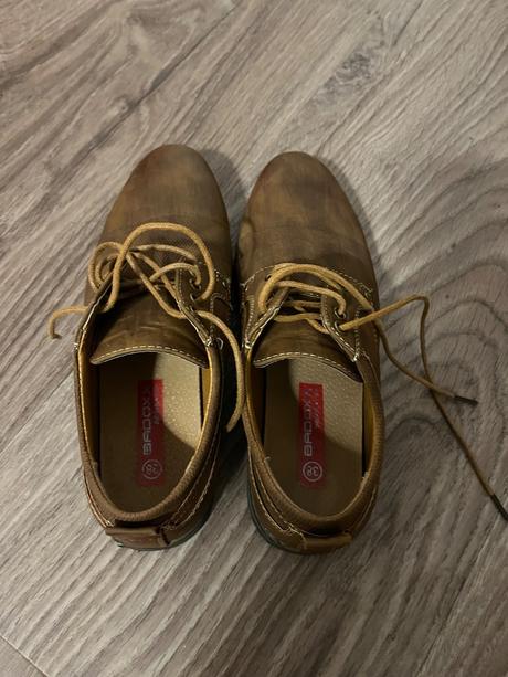 Spoločenské topánky, 38