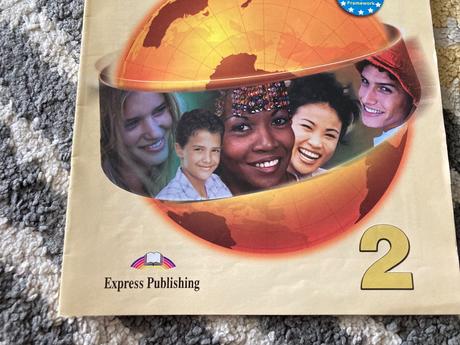 Blockbuster 2 students book,