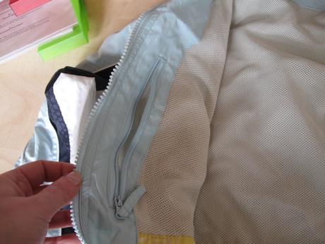 Dámska športová bunda, 38