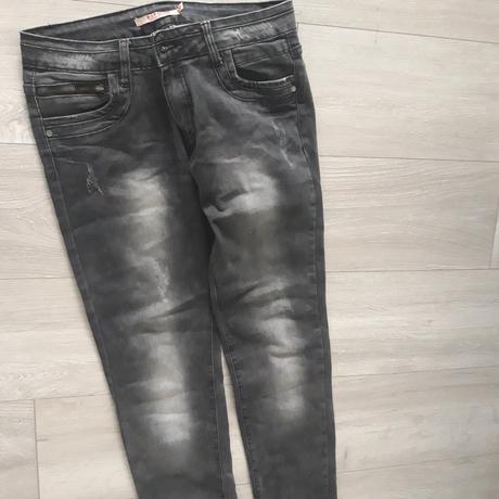 Šedočierne rifle m, m