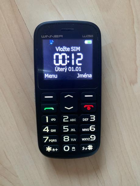 Winner wg8 tlačidlový telefón,