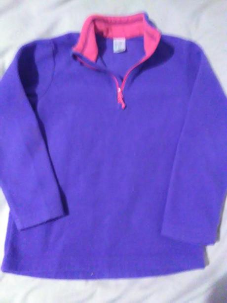 Fialová mikina, 116