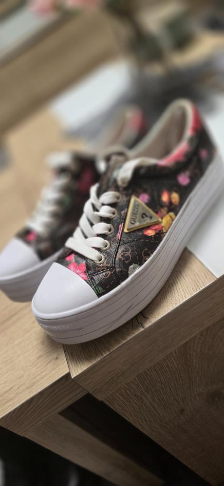 Guess tenisky, guess,37