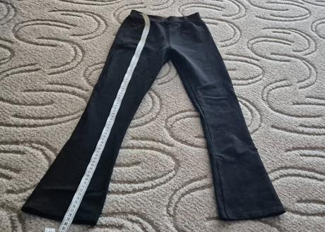 Zvonové legínky, modelko,140