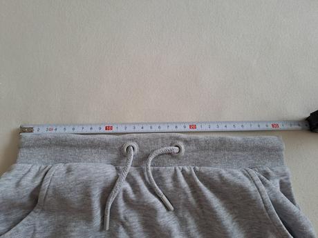 Teplákoch sukna reserved, reserved,134