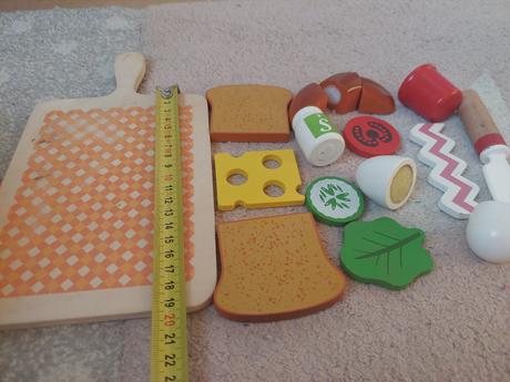 Drevene potraviny do kuchynky,