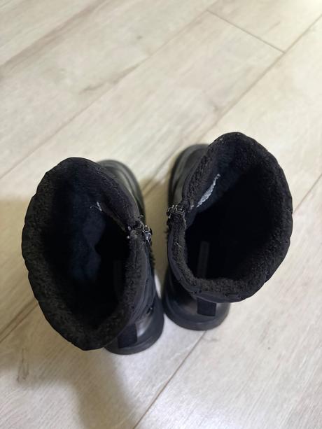 Krásne čižmy, reserved,31