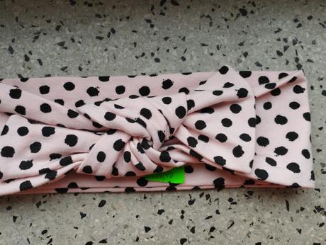 Dievčenská čelenka, 62