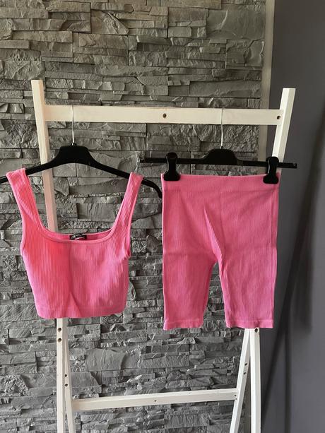 Zara komplety vrchy v.s spodok m-l 6 eur jeden, zara,m