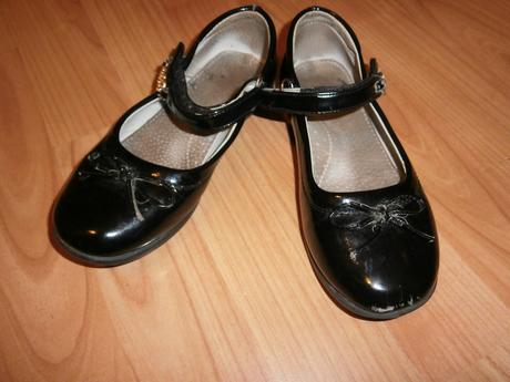 Čierne topánky, 31