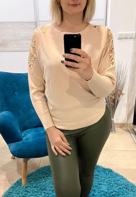 Dámsky sveter s ozdobným rukávom l/xl, l / xl