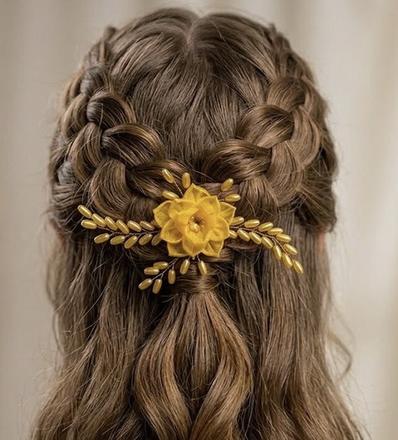 Zlatožltý kvet do vlasov, 