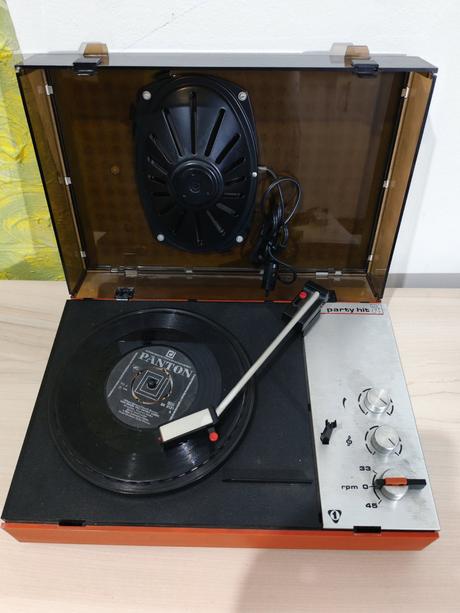 Gramofón unitra fonica party hit 74, 