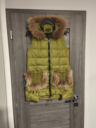 Krasna vesta s pravou kozusinou, s