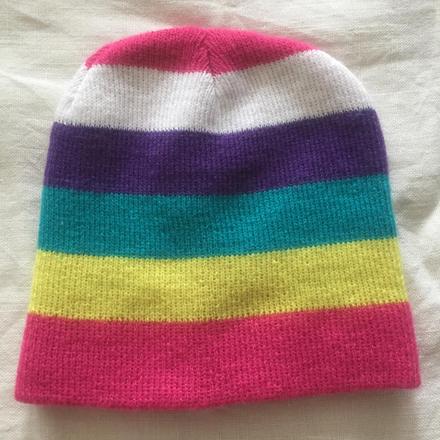 Pásikavá čiapka, 92